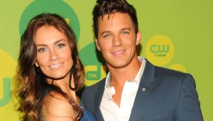 Matt i Angela zostali parą w 2009 r. Wtedy aktor pracował na planie 1. sezonu „90210”. W maju 2012 r. na palcu 27-letniej Stacy znalazł się zaręczynowy pierścionek z 4,2–karatowym diamentem. A kim jest wybranka serialowego Liama? - Kocham Jezusa, a także interesuje się modą - mówi o sobie świeżo upieczona pani Lanter.