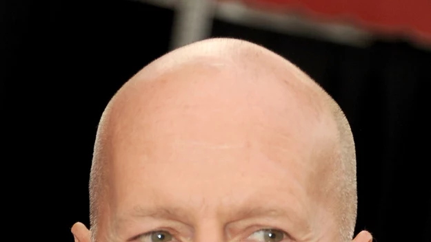 Jak podoba ci się w tym garniturze Bruce Willis?