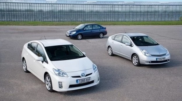 Trzy generacje Toyoty Prius