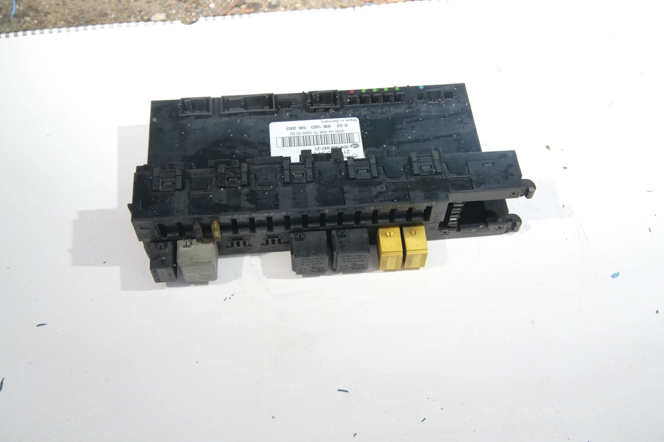 SAM to skrót od Signal Acquisition Module (ang. moduł odbioru sygnału). Steruje on „elektryką”. SAM to skrót od Signal Acquisition Module (ang. moduł odbioru sygnału). Steruje on „elektryką”.