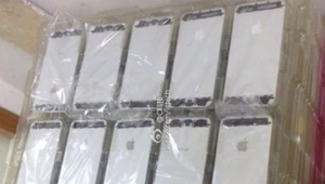 iPhone 5S na zdjęciach. Źródła potwierdzają NFC i czytnik linii papilarnych