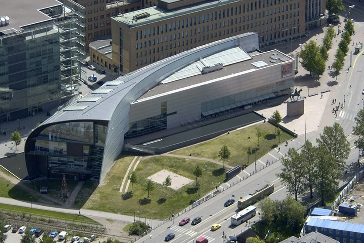 Kiasma czyli Muzeum Sztuki Współczesnej Kiasma czyli Muzeum Sztuki Współczesnej