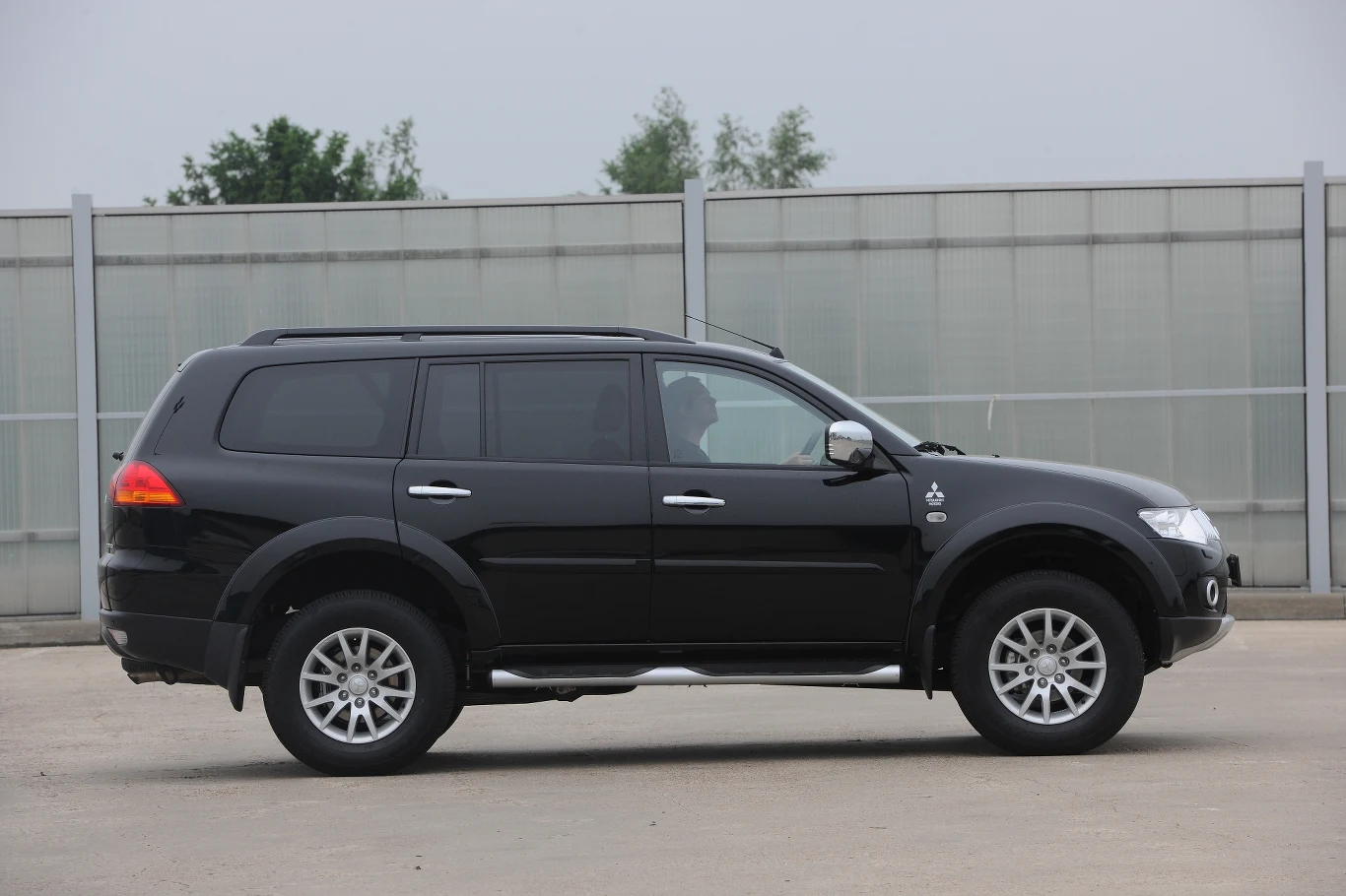 Mitsubishi Pajero Sport 2.5 Di-D