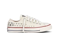 Niskie białe Chuck Taylor All Star Collar Studs