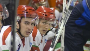 Marcin Kolusz (z prawej) i Tomasz Malasiński w barwach KTH 1928 Krynica.