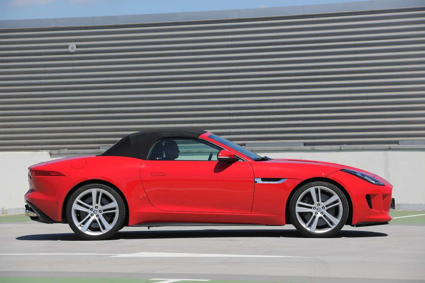 Jaguar F-Type V8 S