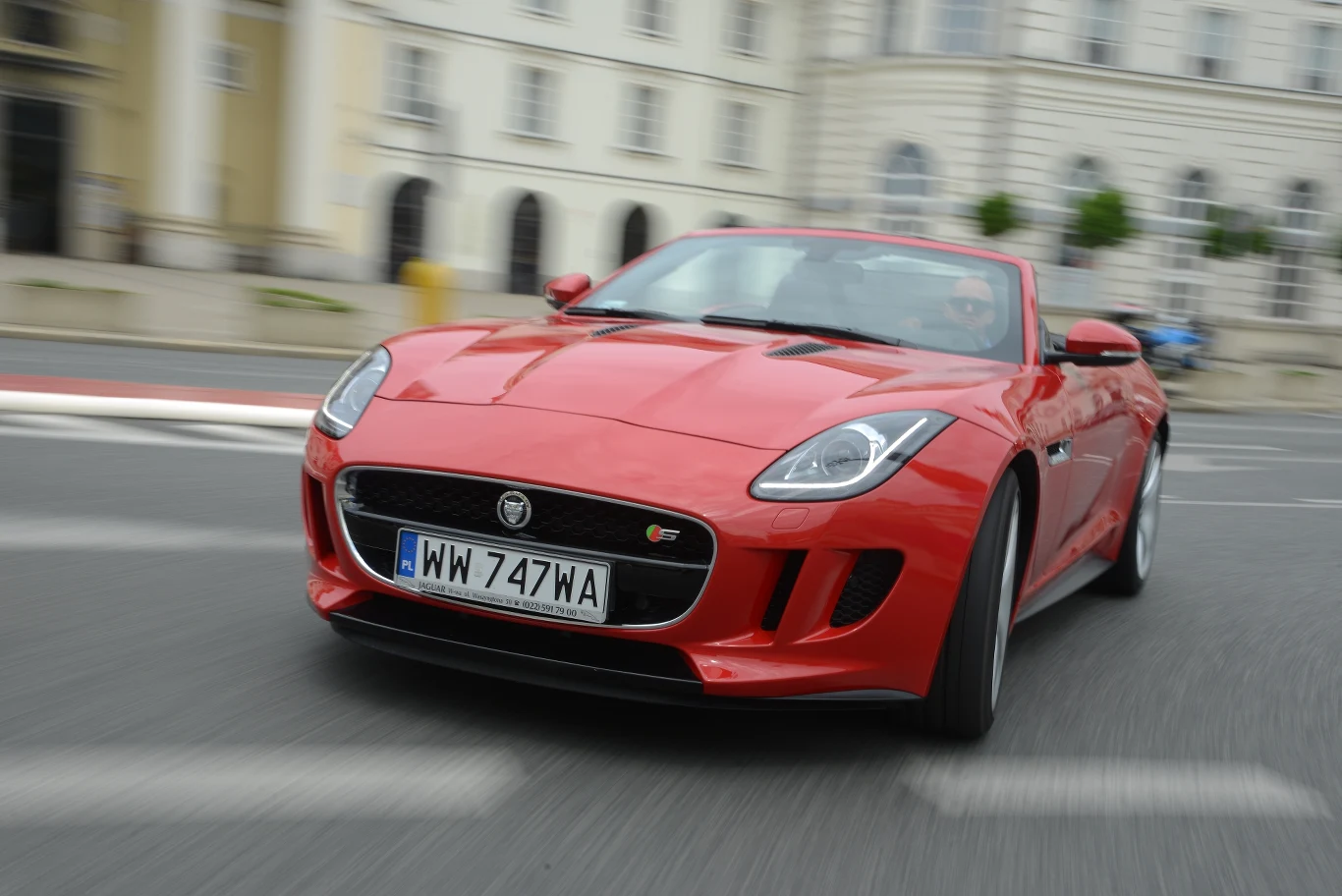 Jaguar F-Type V8 S