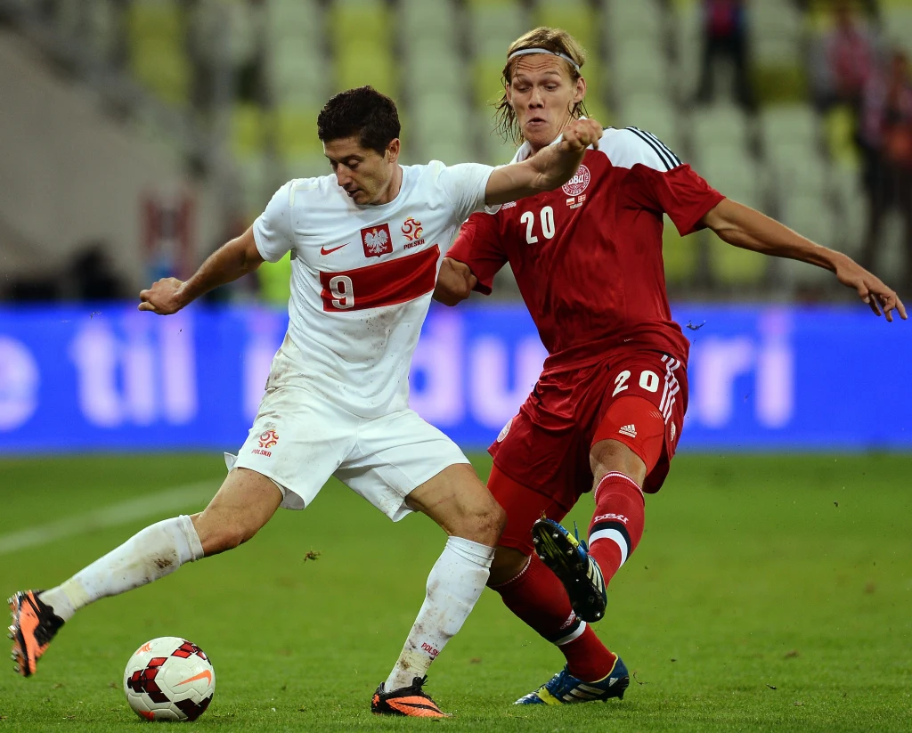 Gole dla "Biało-czerwonych" strzelili: Mateusz Klich, Waldemar Sobota i Piotr Zieliński. Gole dla "Biało-czerwonych" strzelili: Mateusz Klich, Waldemar Sobota i Piotr Zieliński.