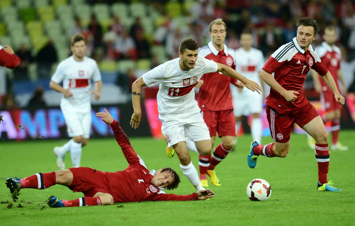 Gole dla "Biało-czerwonych" strzelili: Mateusz Klich, Waldemar Sobota i Piotr Zieliński.