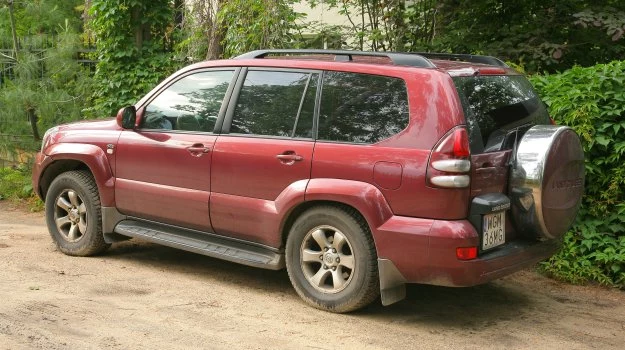 Toyota Land Cruiser 120