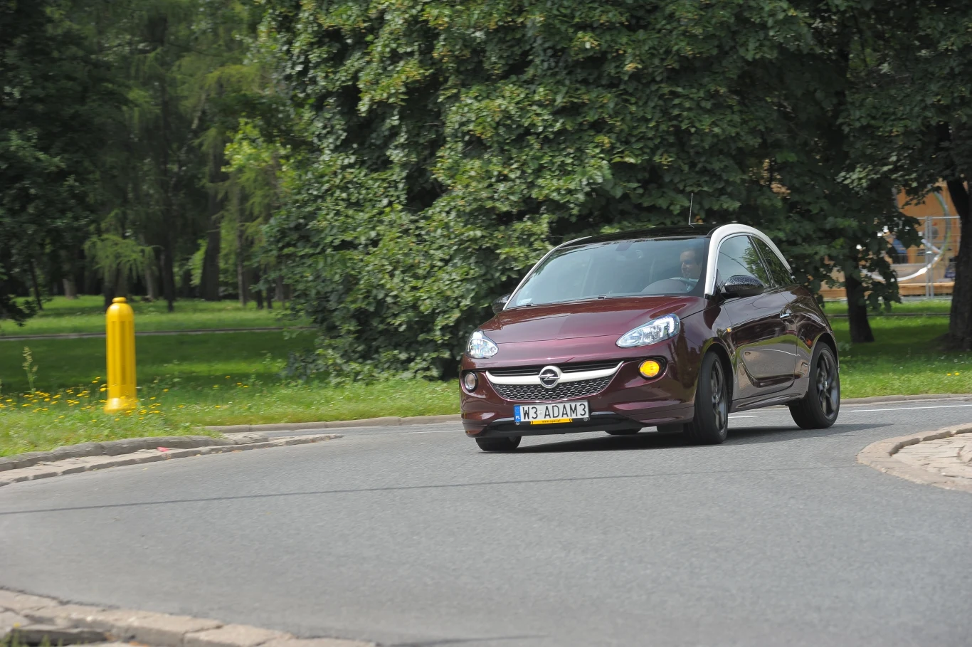 Opel Adam 1.4 Glam Opel Adam 1.4 Glam