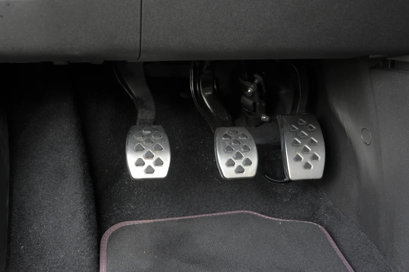 Opel Adam 1.4 Glam Opel Adam 1.4 Glam