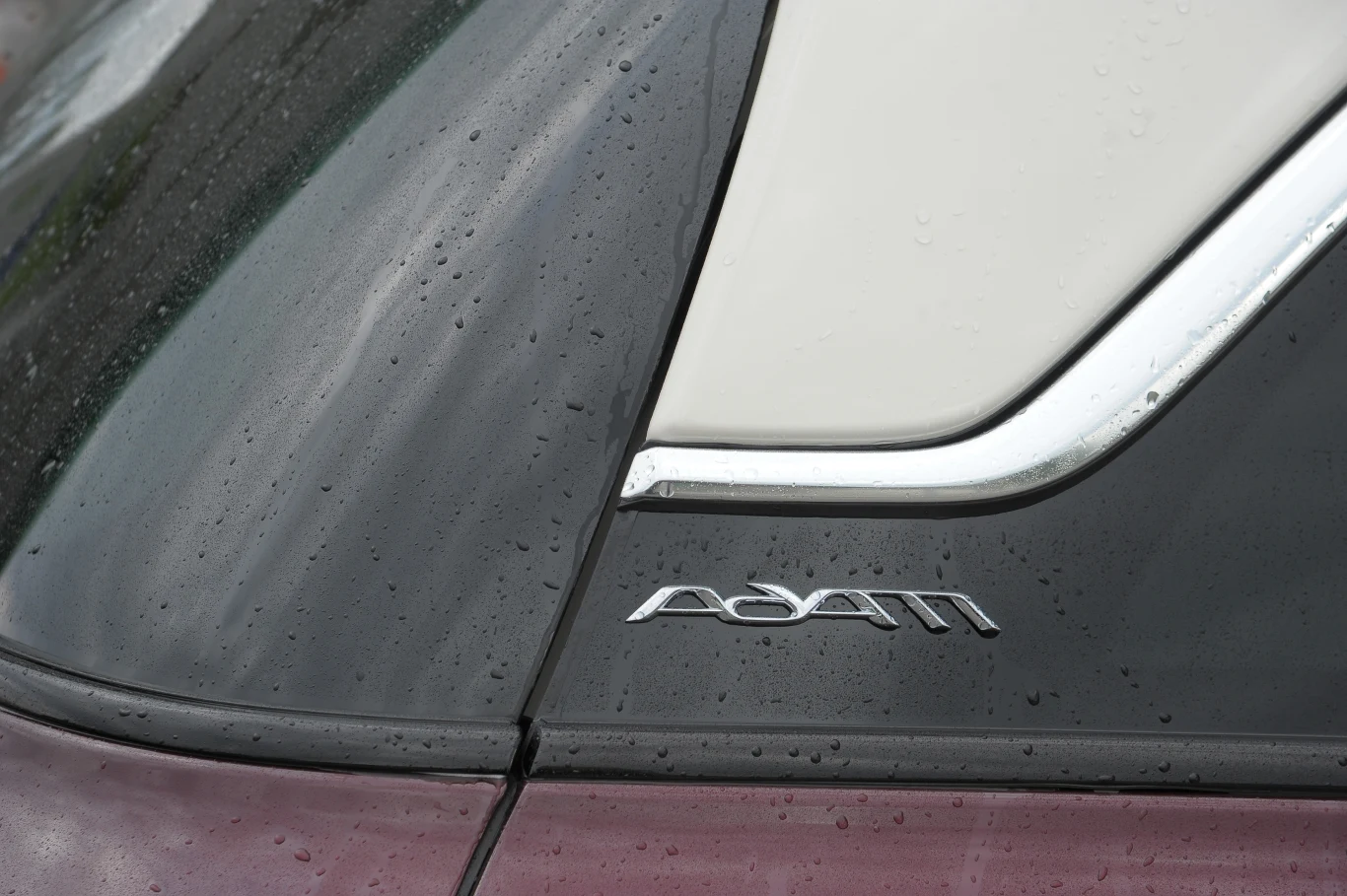 Opel Adam 1.4 Glam Opel Adam 1.4 Glam