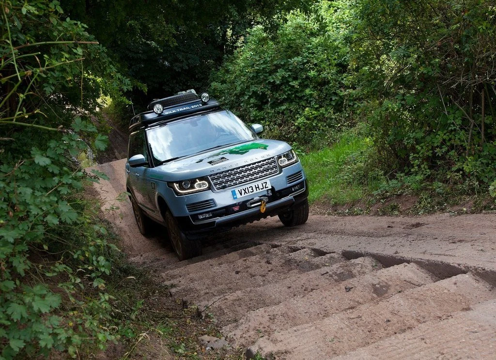 Land Rover Range Rover Hybrid Land Rover Range Rover Hybrid
