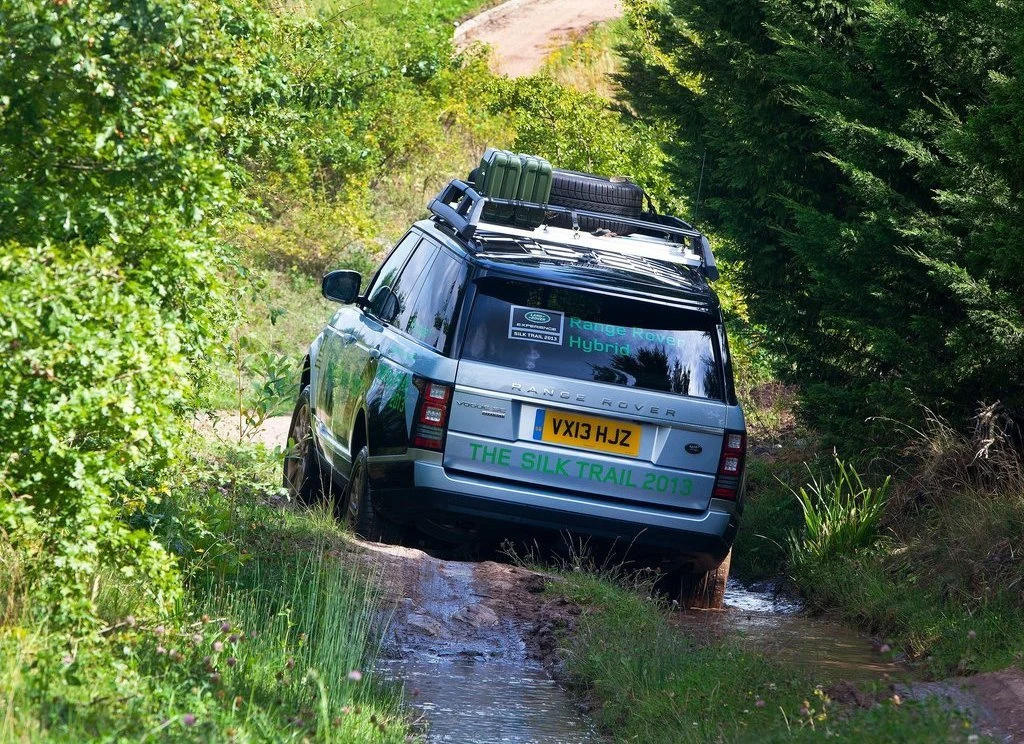 Land Rover Range Rover Hybrid Land Rover Range Rover Hybrid