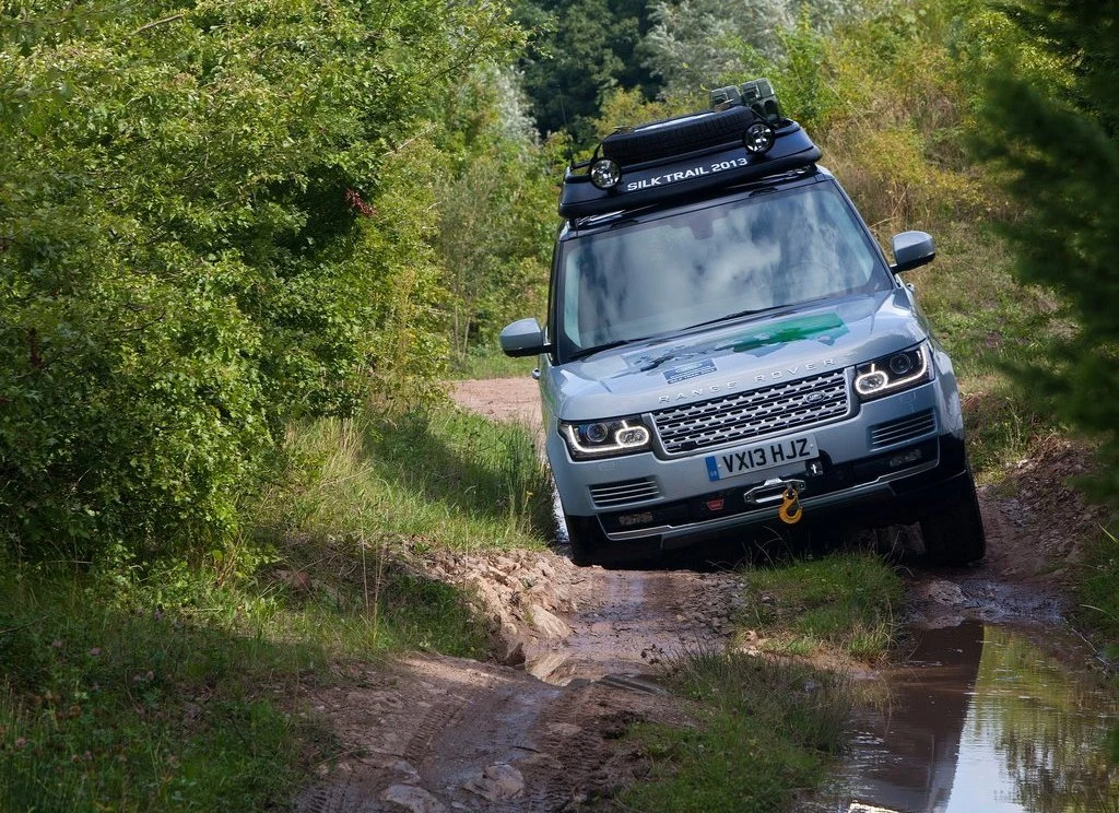Land Rover Range Rover Hybrid Land Rover Range Rover Hybrid