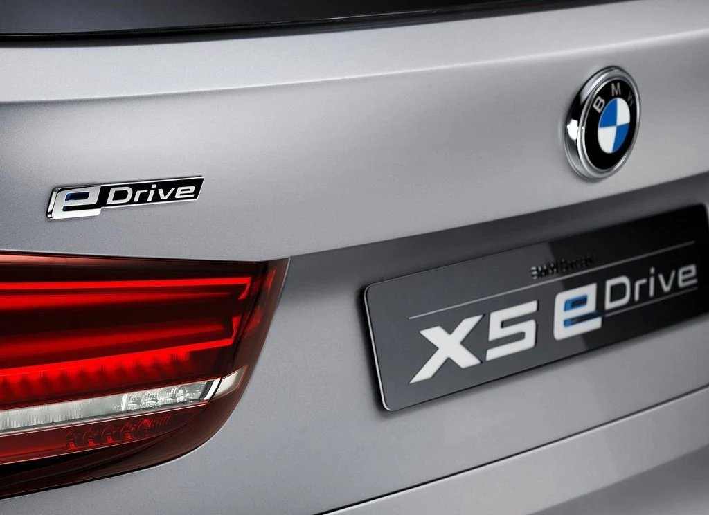 BMW X5 eDrive Concept