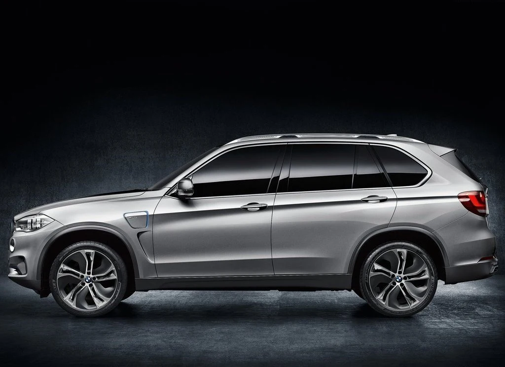 BMW X5 eDrive Concept
