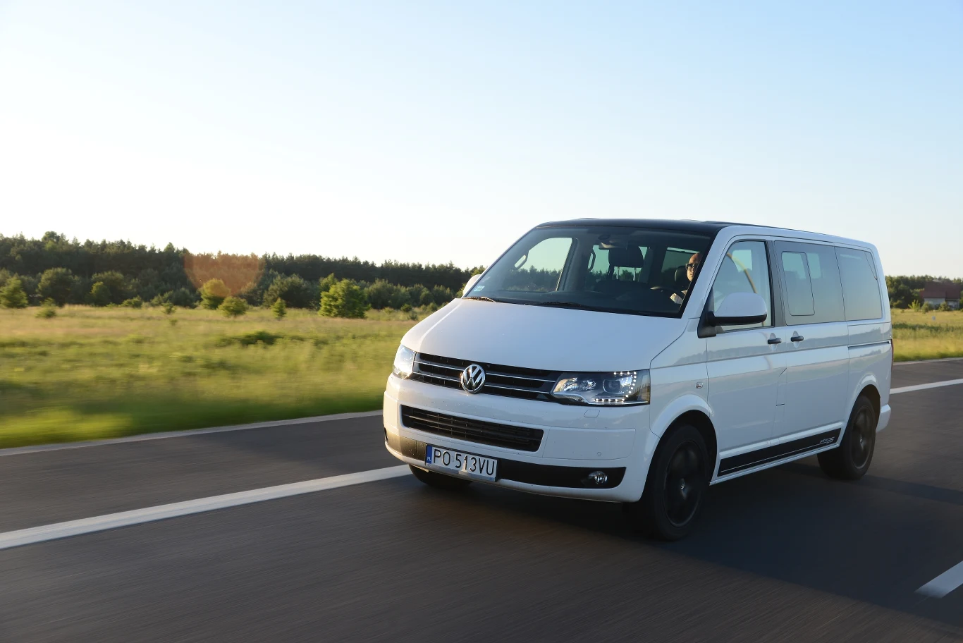 Volkswagen Multivan 2.0 BiTDI 4MOTION DSG Edition 25