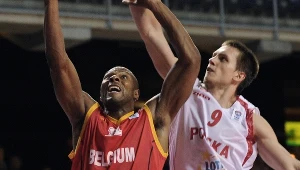 Matuesz Ponitka w podkoszowej walce