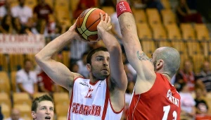 Marcin Gortat i jego koledzy z reprezentacji zawiedli w meczu z Gruzją