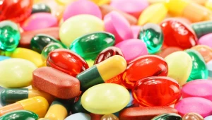 GiS wydał ostrzeżenie publiczne. Dotyczy jednej partii suplementu diety "Floractin kapsułki"