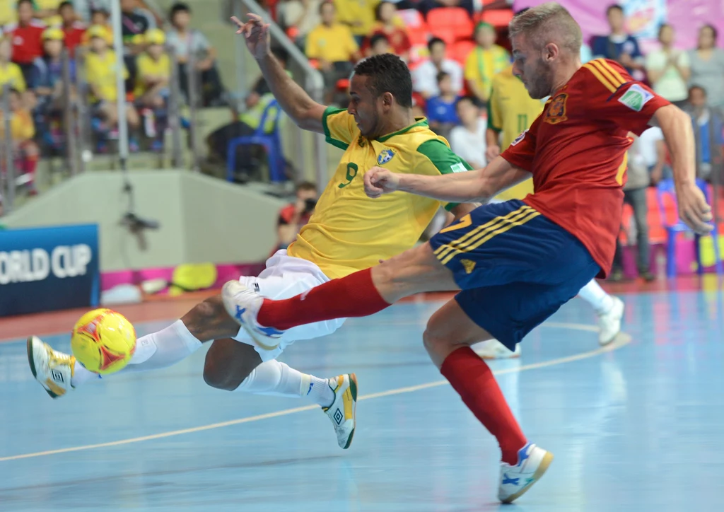 Na meczach futsalu emocje gwarantowane są do ostaniej sekundy