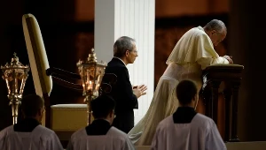 Franciszek modlący się o pokój w Syrii