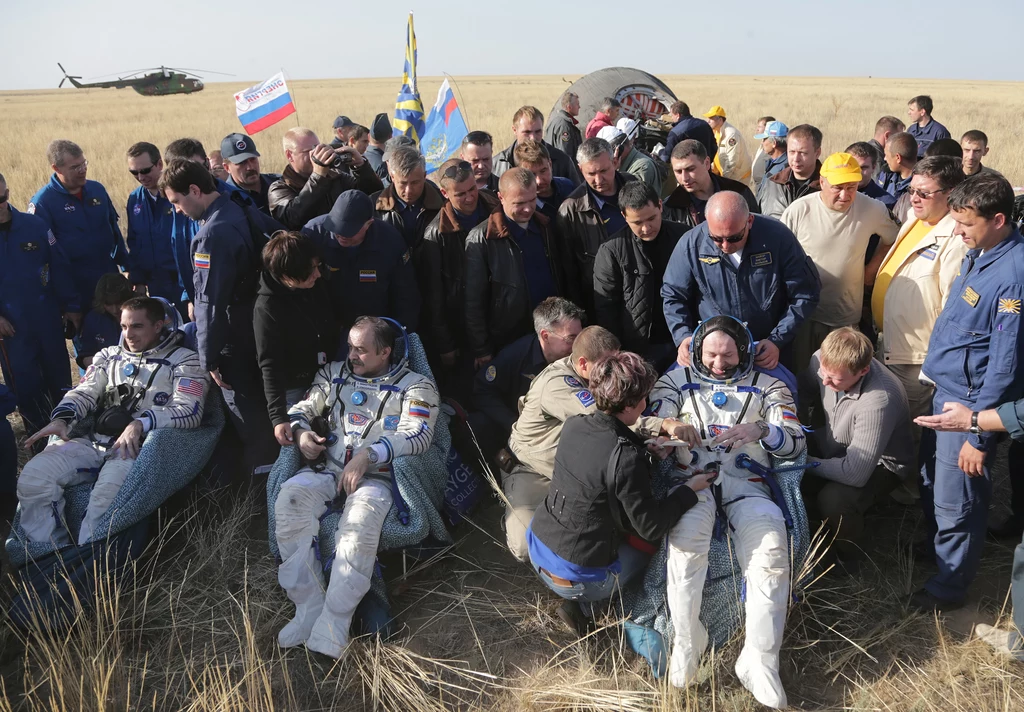 Astronauci krótko po powrocie na Ziemię