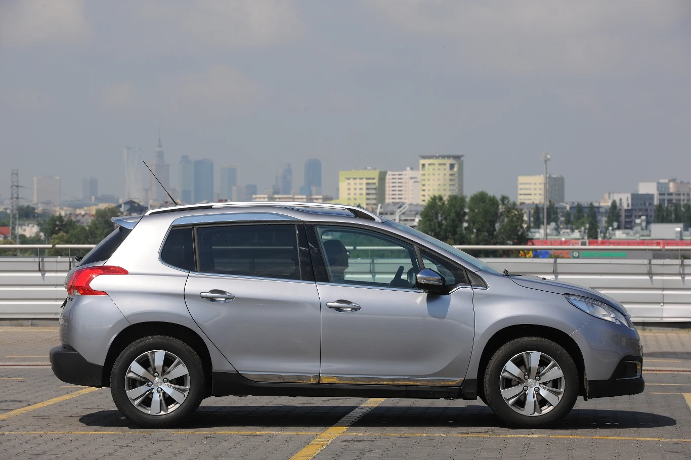 Peugeot 2008 1.2 VTi Allure Peugeot 2008 1.2 VTi Allure