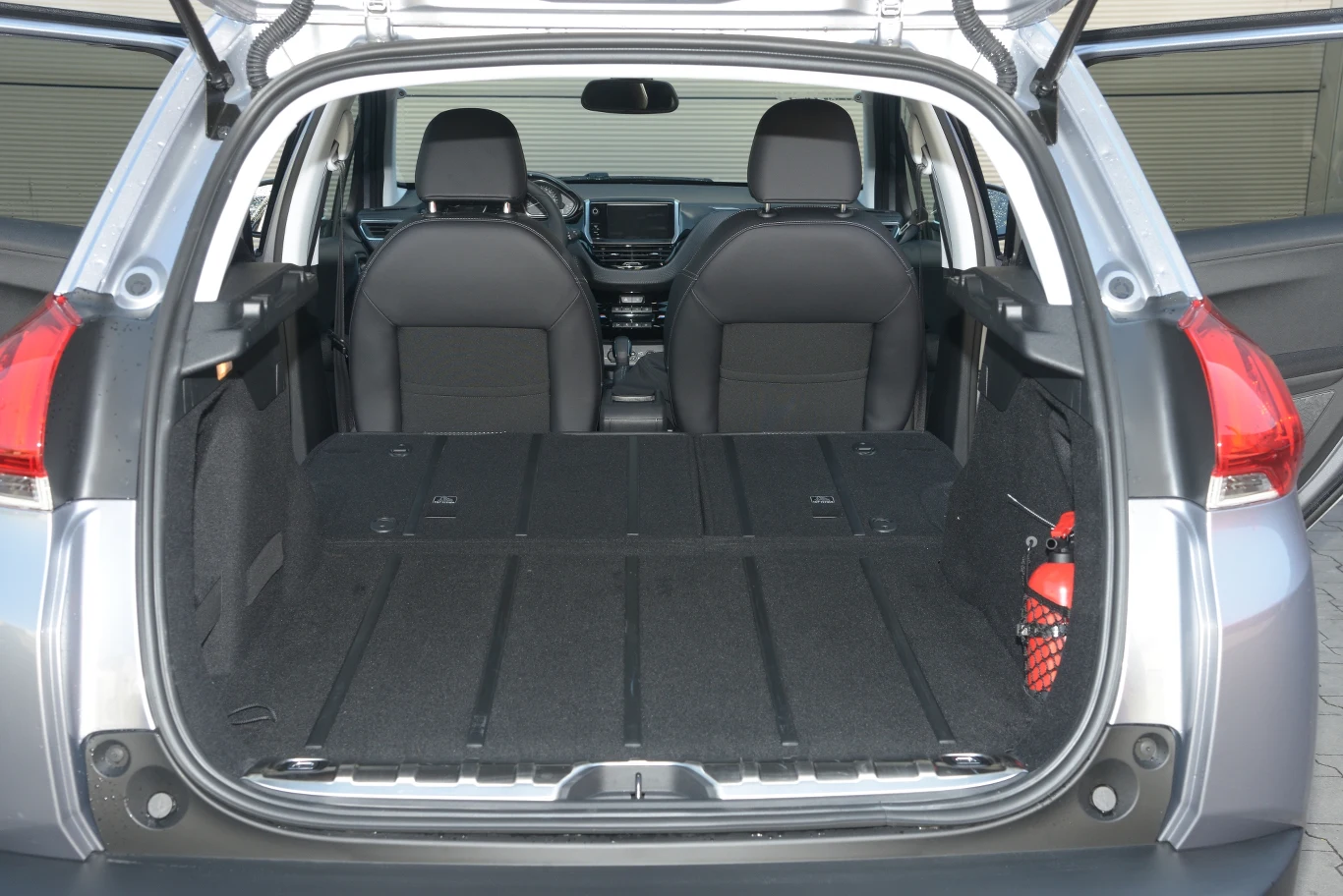 Peugeot 2008 1.2 VTi Allure Peugeot 2008 1.2 VTi Allure