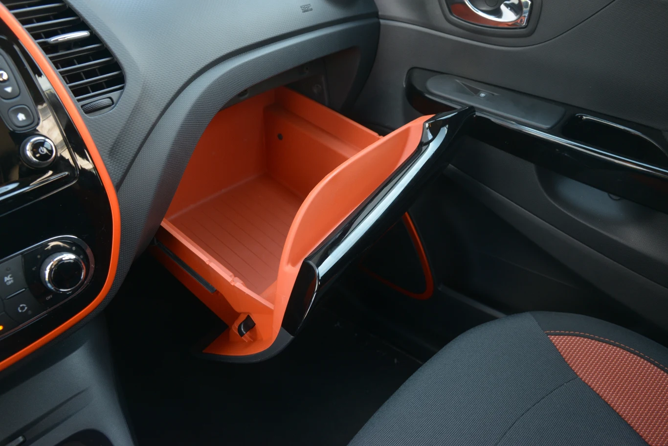 Renault Captur 0.9 TCe Intens Renault Captur 0.9 TCe Intens