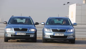 Z lewej strony - Skoda Octavia II przed liftingiem (2004-2008), z prawej - Skoda Octavia II po liftingu (2008-2013).