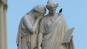 Peace Monument umiejscowiony przed Kapitolem Stanów Zjednoczonych