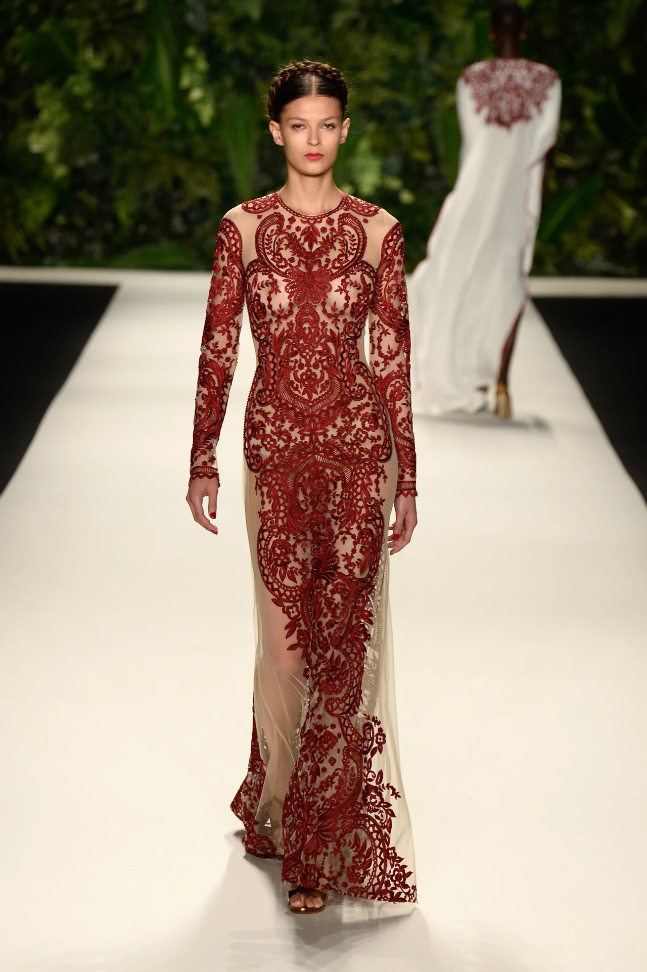 Emilia Nawarecka podczas pokazu Naeem Khan Emilia Nawarecka podczas pokazu Naeem Khan