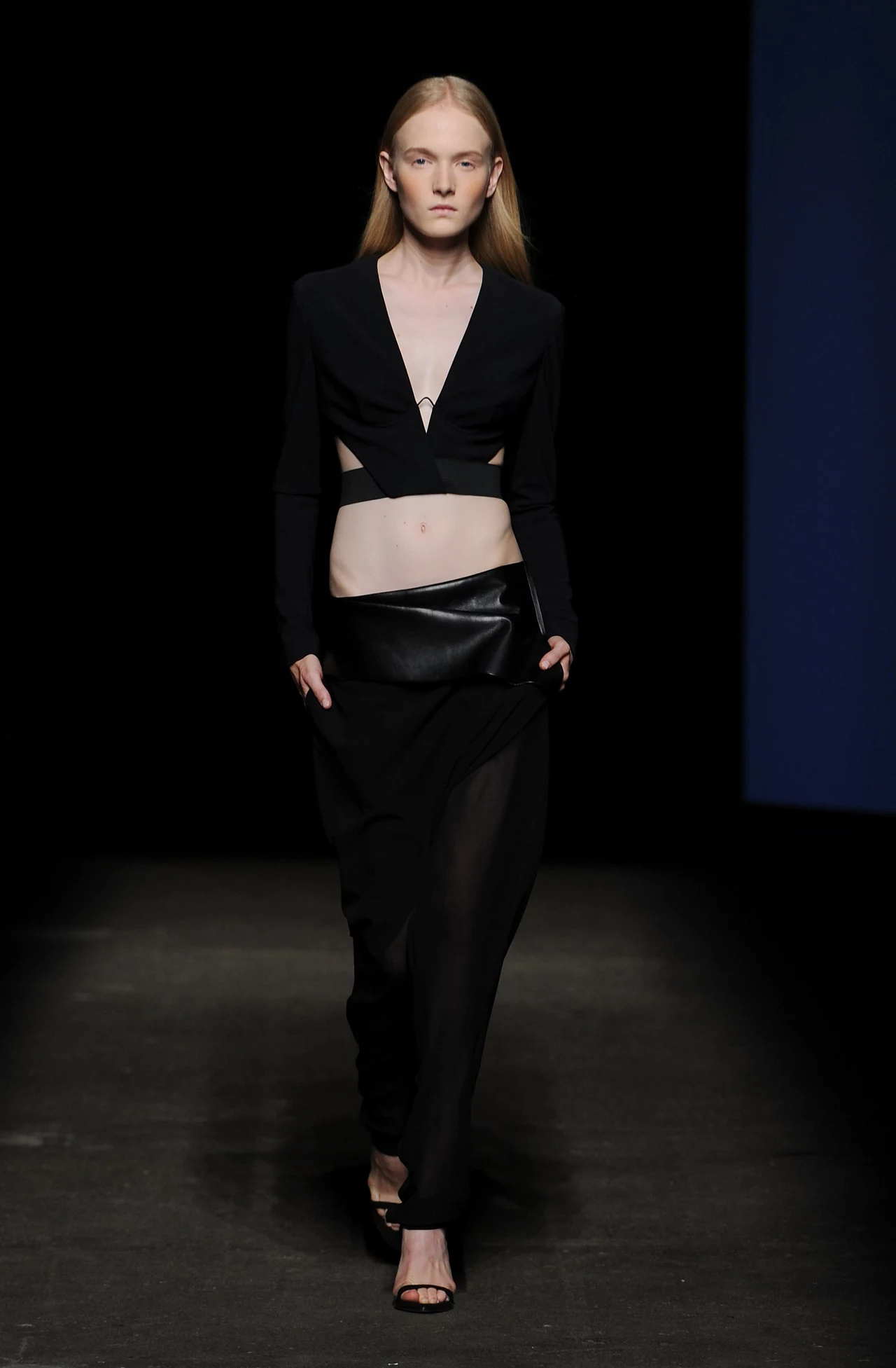 Maja Salomon na pokazie Dion Lee Maja Salomon na pokazie Dion Lee