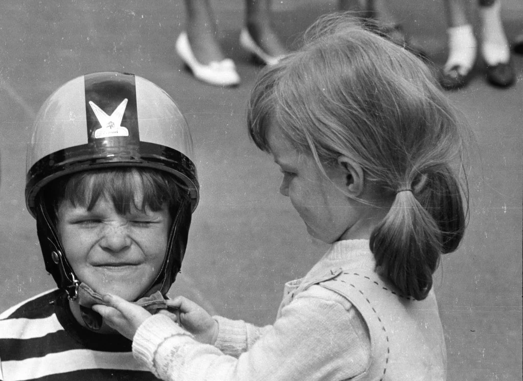 Jeśli dobierzemy dziecku zły kask, nie będzie chciało go nosić Jeśli dobierzemy dziecku zły kask, nie będzie chciało go nosić