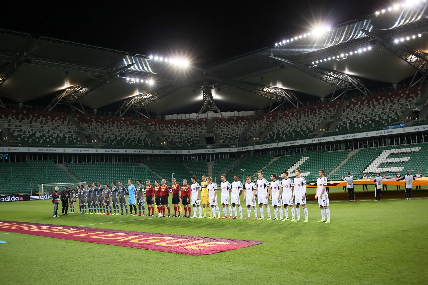 Zespół z Cypru zdobył pustą Pepsi Arenę Zespół z Cypru zdobył pustą Pepsi Arenę