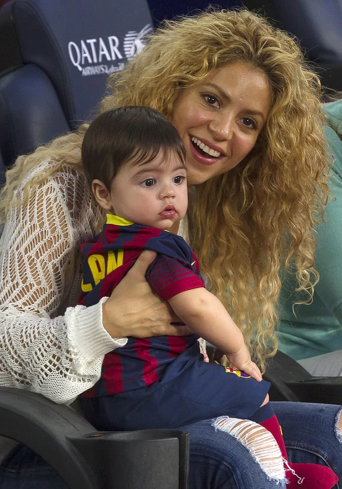 Shakira z synem Milanem na trybunach/Action press/Ohpix