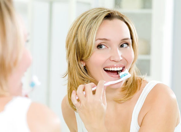 Jest wiele błędnych opinii dotyczących higieny jamy ustnej