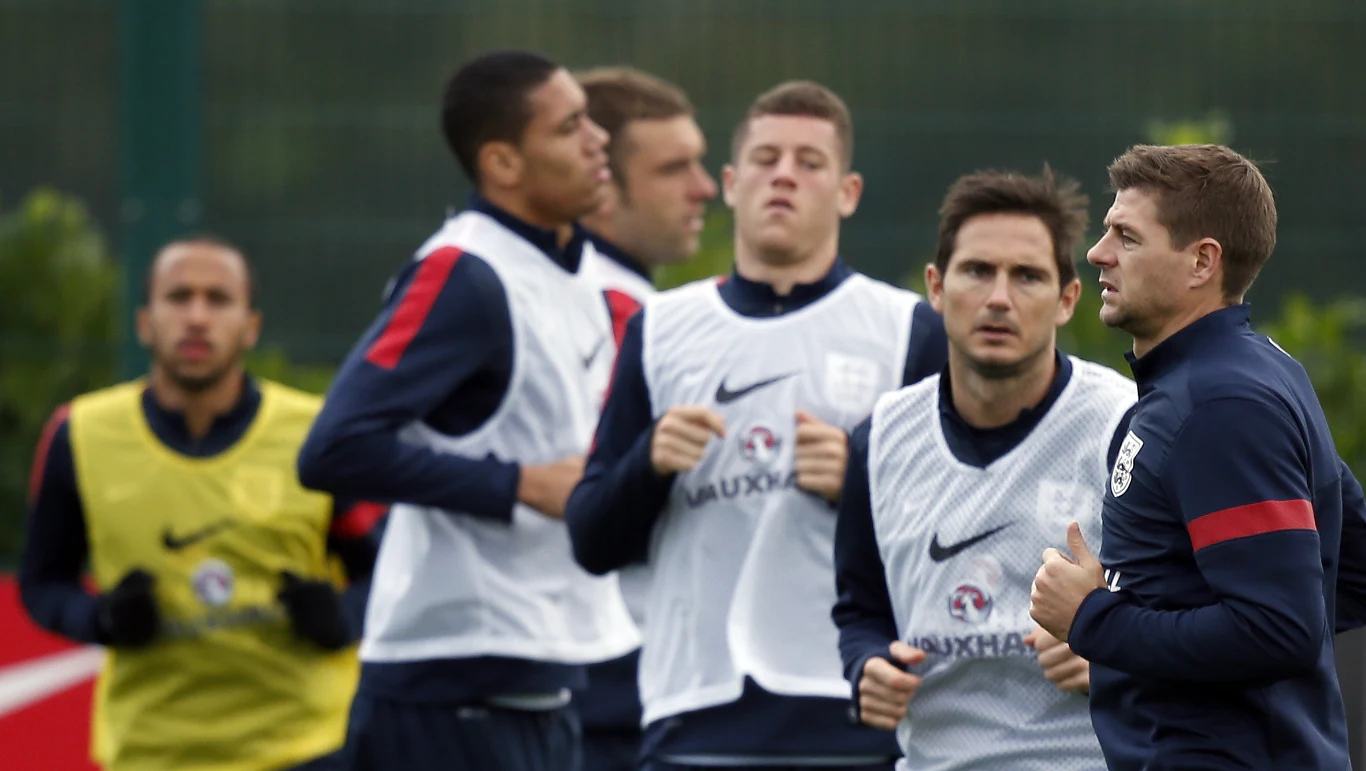 Tak Anglicy szykowali się do bitwy z Polską. Frank Lampard i Steven Gerrard.