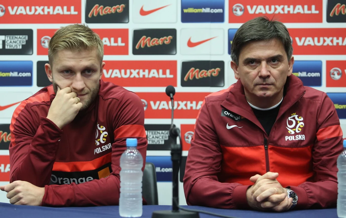 Reprezentacja Polski dotarła do Londynu. Kapitan Jakub Błaszczykowski i trener Waldemar Fornalik.