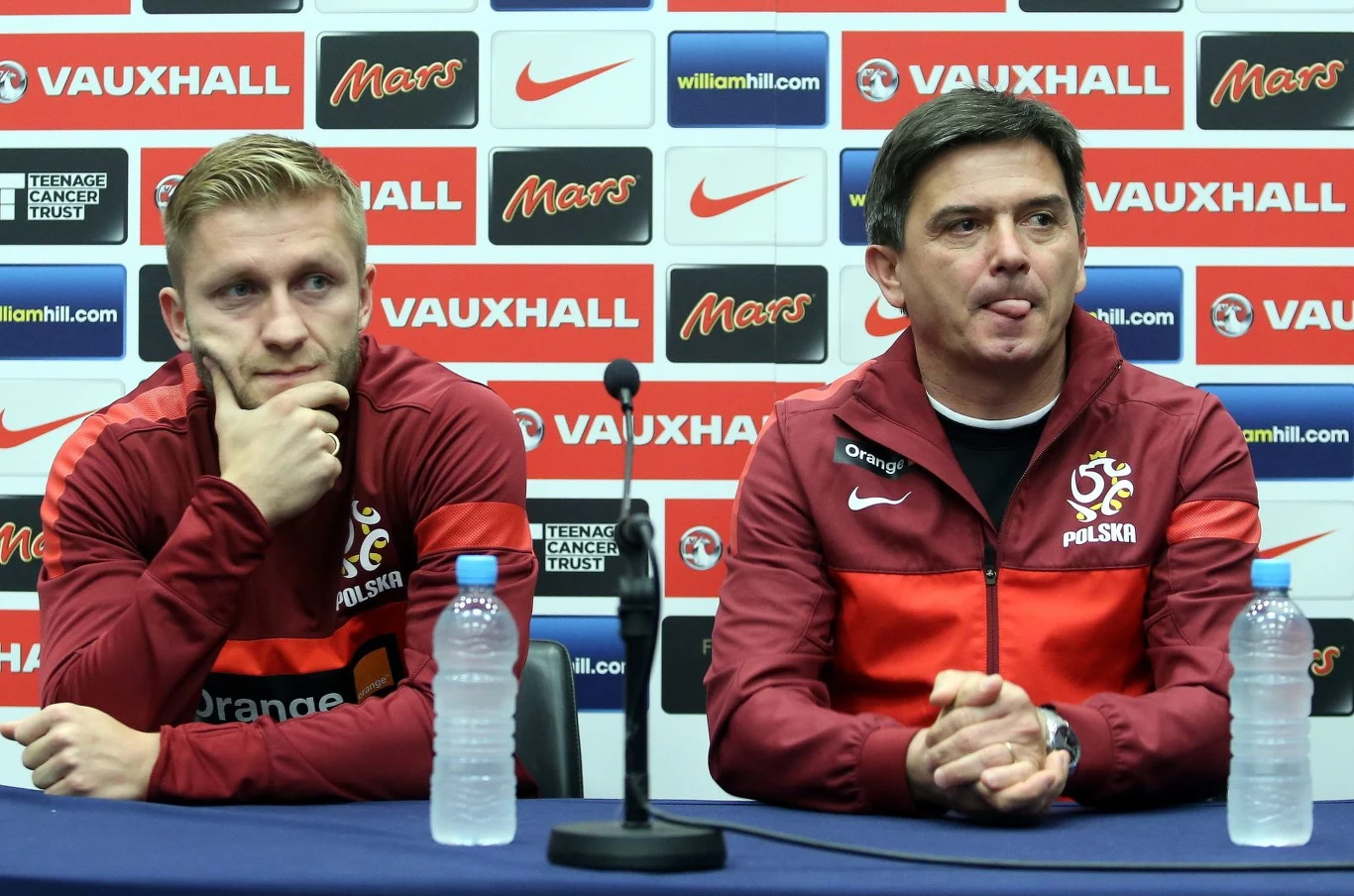 Reprezentacja Polski dotarła do Londynu. Kapitan Jakub Błaszczykowski i trener Waldemar Fornalik.