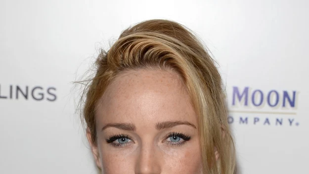  Caity Lotz