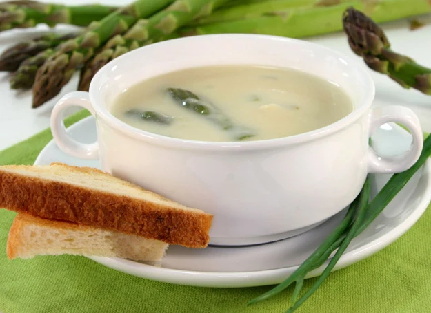 Krem szparagowy jest wyjatkowo delikatny. Krem szparagowy jest wyjatkowo delikatny.