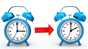 Zmiana czasu na zimowy 2021. W nocy z 30 na 31 października cofniemy wskazówki zegarów z godz. 3.00 na godz. 2.00