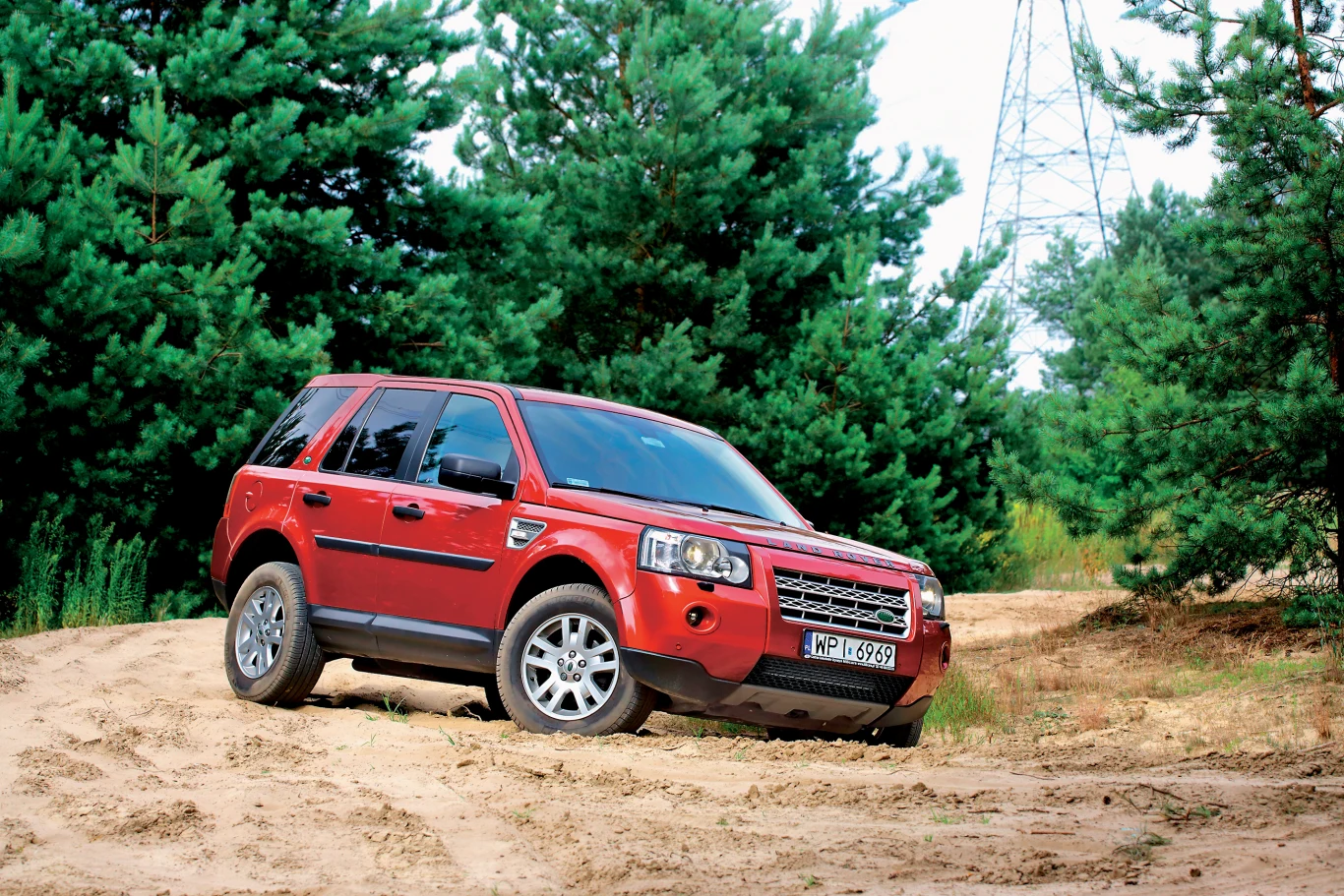 "Nie planuję pozbywać się Land Rovera. Jego zaletą jest, póki co, przewidywalność wydatków na utrzymanie i brak istotnych usterek".