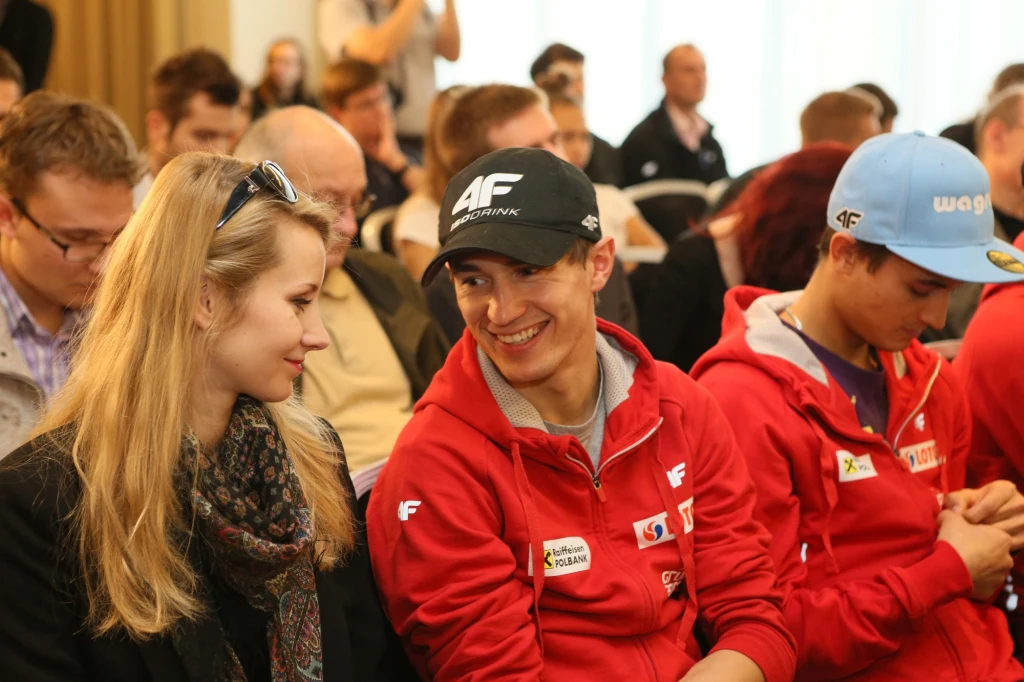 Kamil Stoch (C) z żoną Ewą Kamil Stoch (C) z żoną Ewą