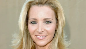 - Nie chcę udawać, że mam 30 lat, kiedy już od dawna nie mam - mówi z uśmiechem Lisa Kudrow. 