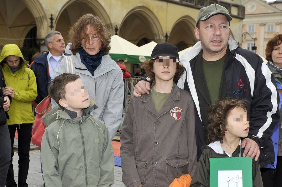 Ola i Zbyszek z dziećmi Ola i Zbyszek z dziećmi